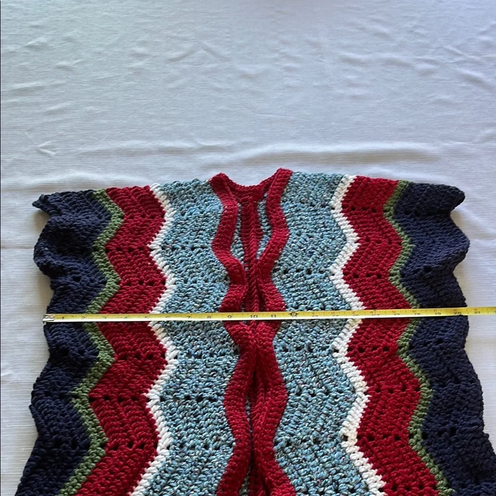 BEAUTIFUL MULTICOLOR CROCHET VEST - Picture 5 of 7